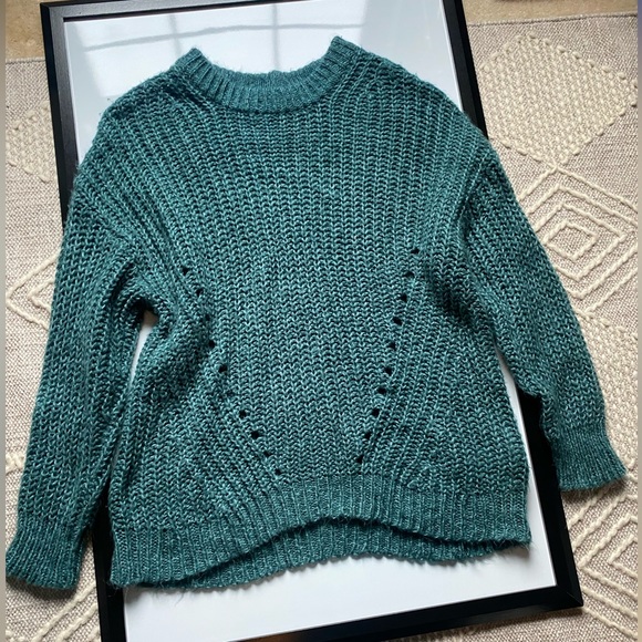 ~Women’s Turquoise Sweater from American Eagle Size: S - Picture 1 of 5